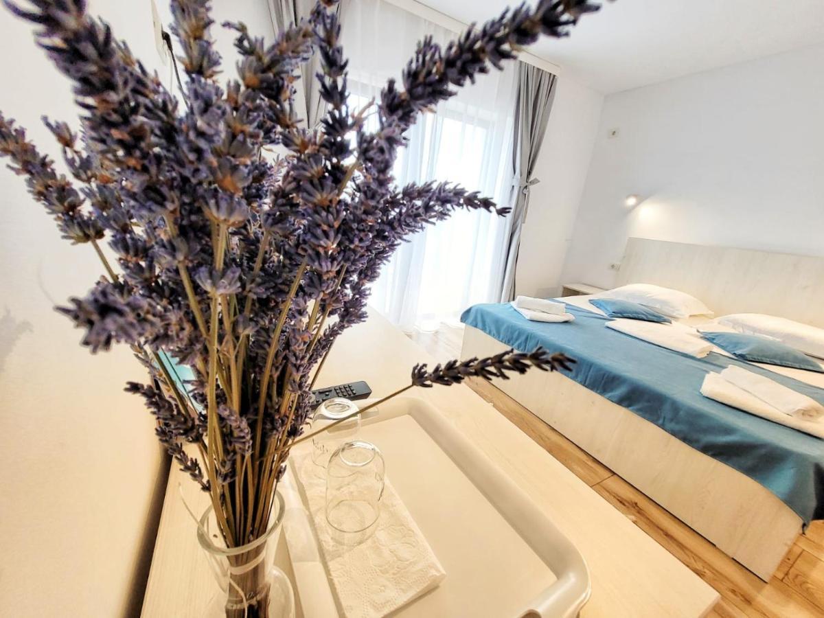 Casa Cochilia - Camera Privata In Localitatea ตูซลา ภายนอก รูปภาพ