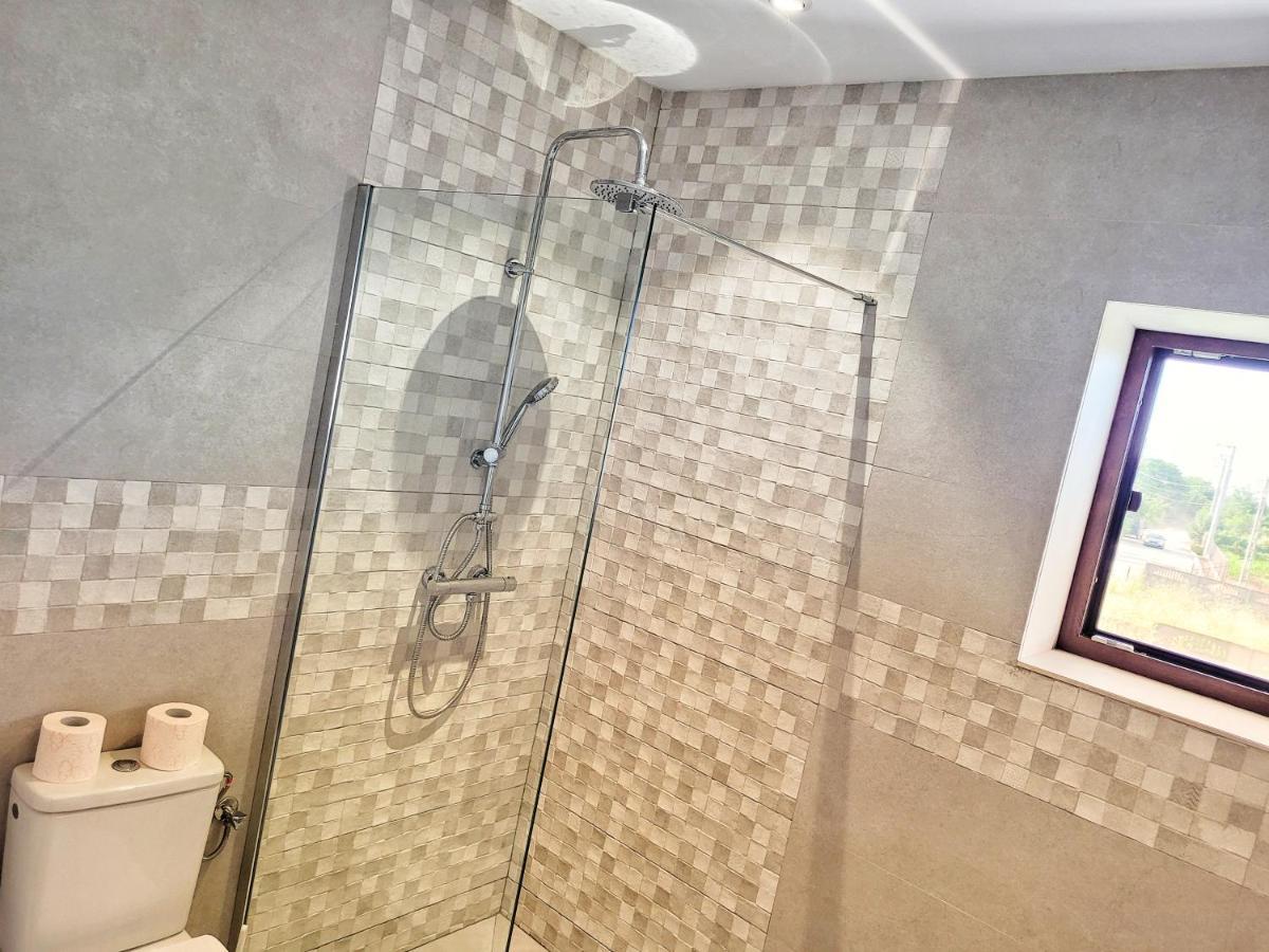 Casa Cochilia - Camera Privata In Localitatea ตูซลา ภายนอก รูปภาพ