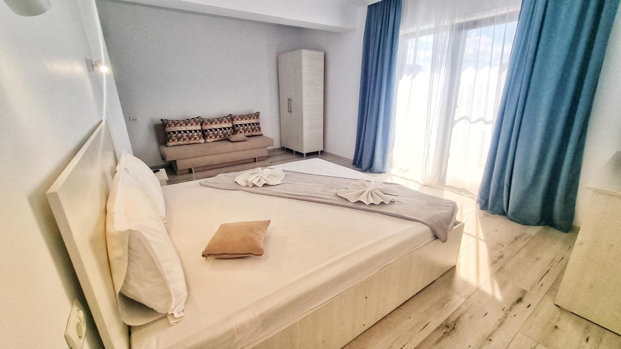 Casa Cochilia - Camera Privata In Localitatea ตูซลา ภายนอก รูปภาพ