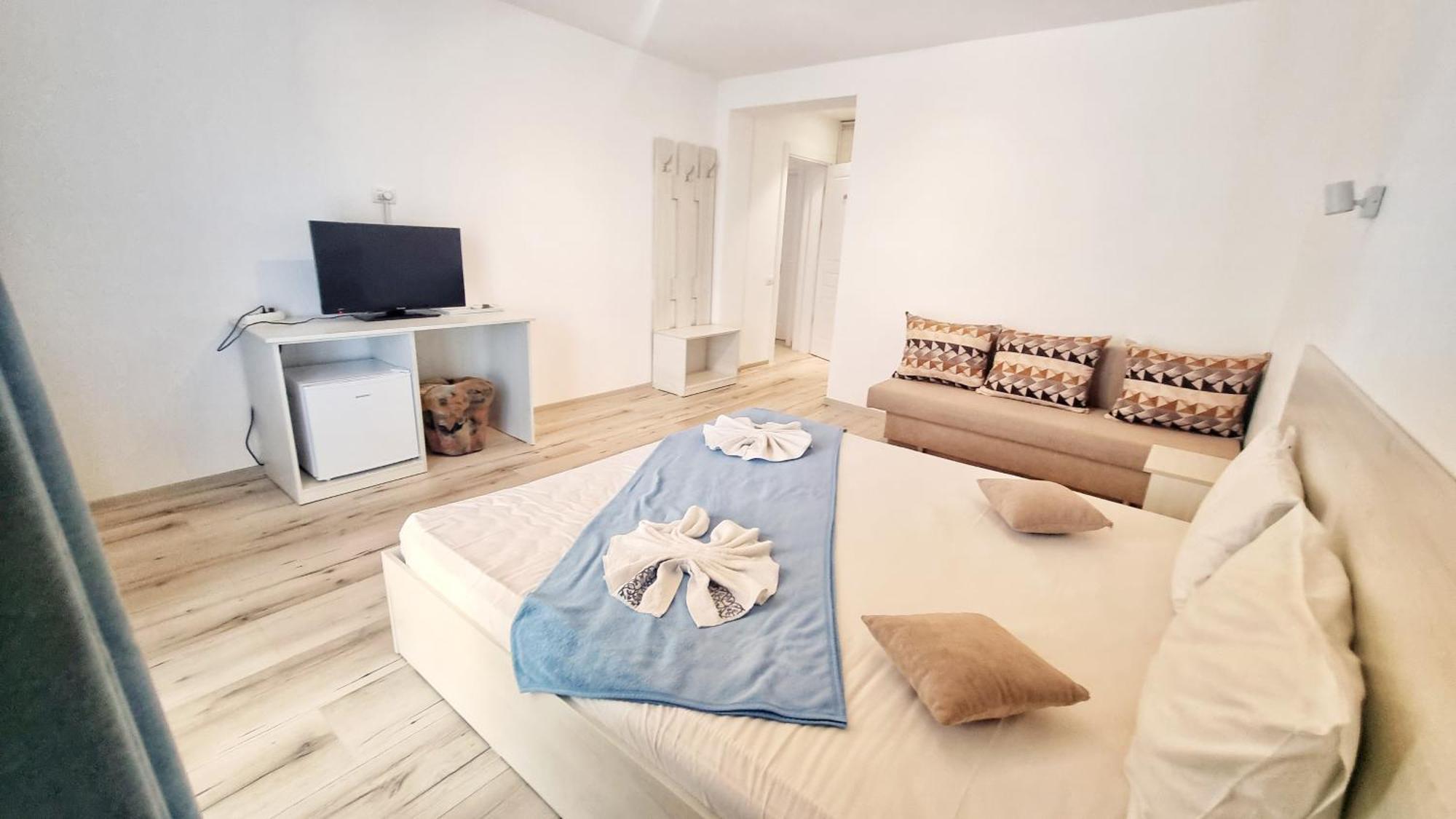 Casa Cochilia - Camera Privata In Localitatea ตูซลา ภายนอก รูปภาพ