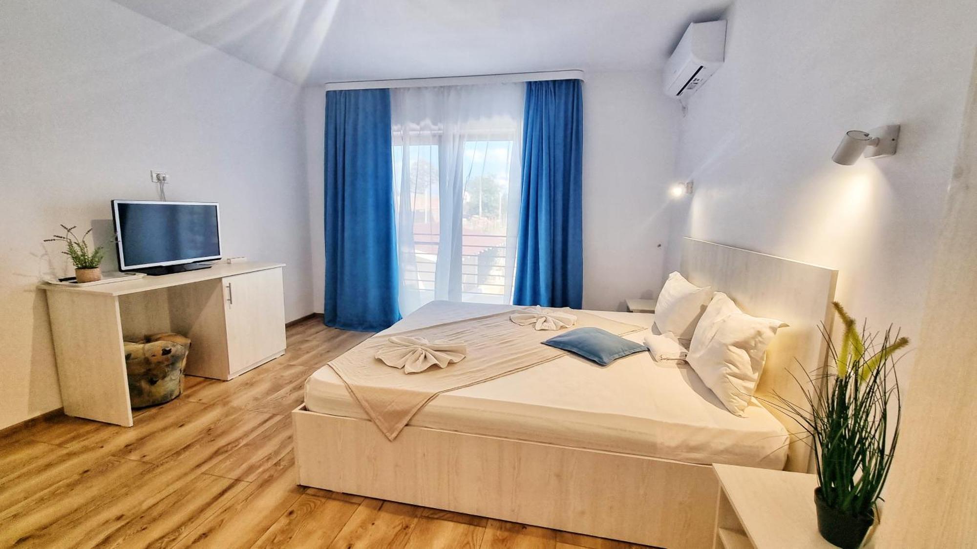 Casa Cochilia - Camera Privata In Localitatea ตูซลา ภายนอก รูปภาพ