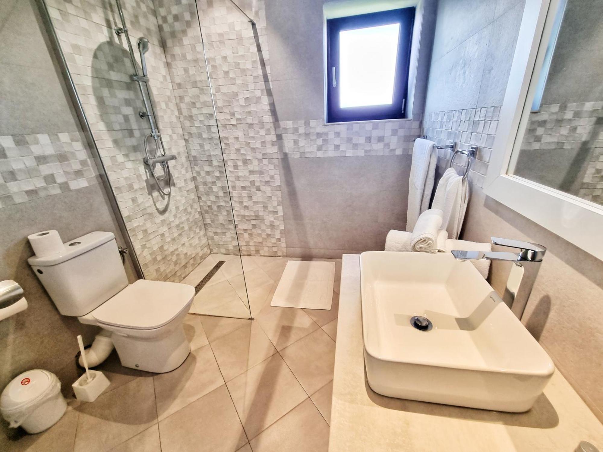 Casa Cochilia - Camera Privata In Localitatea ตูซลา ภายนอก รูปภาพ