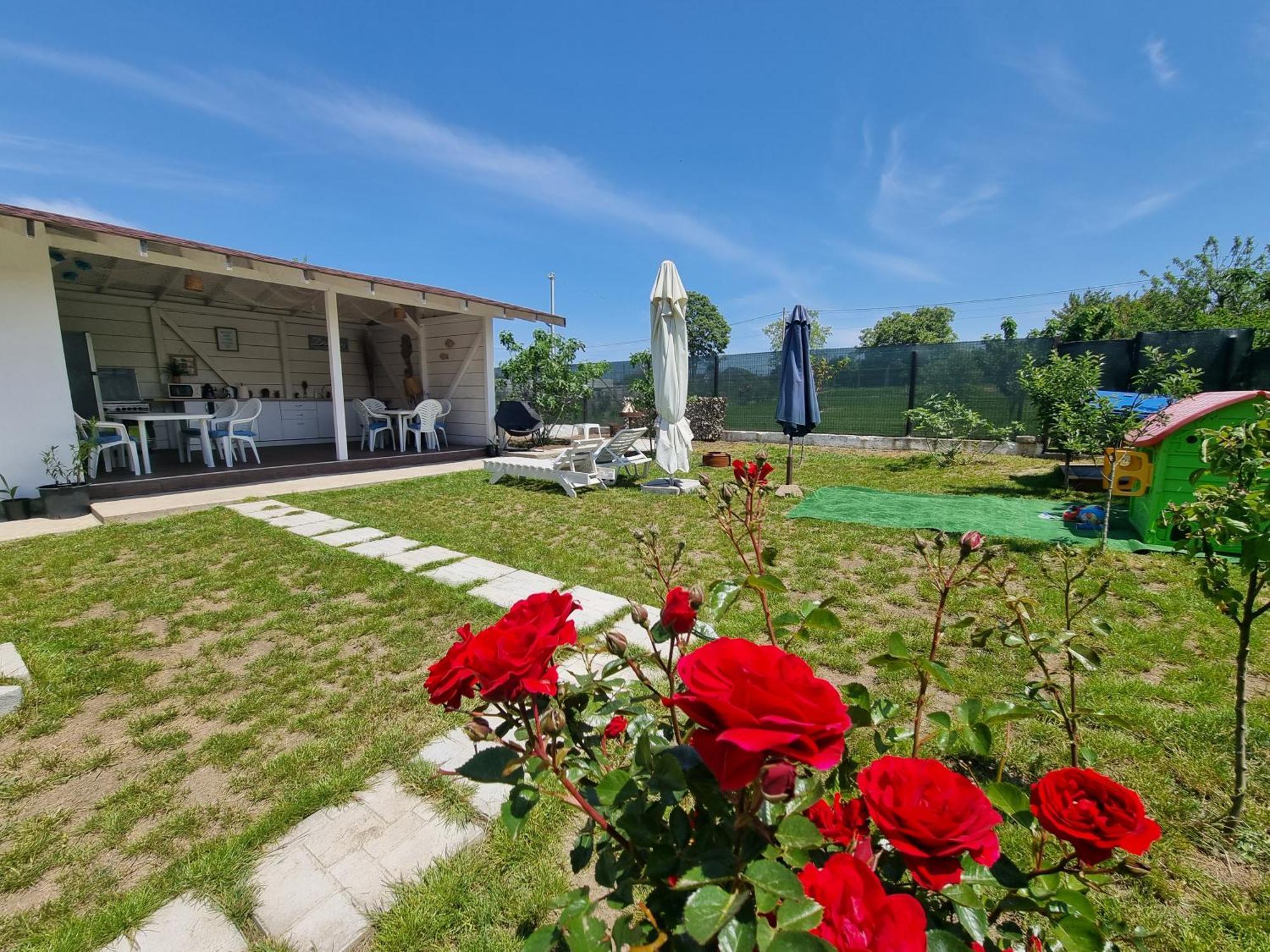 Casa Cochilia - Camera Privata In Localitatea ตูซลา ภายนอก รูปภาพ